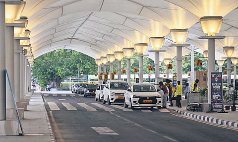 The plaza has a seating capacity for 150 passengers with covered roof, a flight information display and other amenities  
