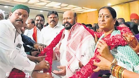 Former minister Konda Surekha and Muralidhar Rao in Warangal on Sunday