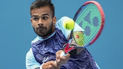 Sumit Nagal went down in three sets to Hyeon Chung in the second singles rubber on Friday 