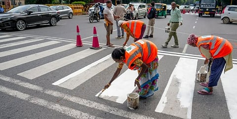 Road construction and resurfacing work is not feasible in winter, so a target has been set to complete 600 kilometres of roads by December