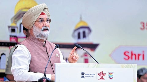 Sandhu speaks at a seminar on Guru Tegh Bahadur at Hansraj College on Monday.