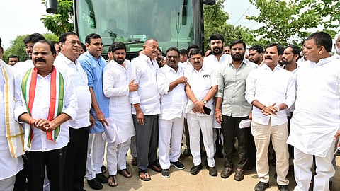 
Cong delegation visited former minister G Jagadish Reddy farm house in Shamshabad