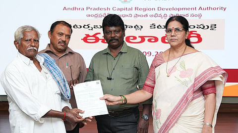 Thirty returnable plots were allotted through an e-lottery to farmers from Lingayapalem, Velagapudi and Venkatapalem villages who had contributed their lands for the development of the People's Capital Amaravati. 