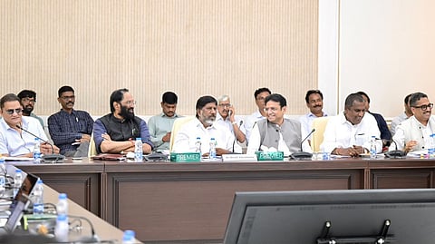 
Deputy Chief Minister Mallu Bhatti VIkramarka heads a review meeting on Telangana Rising Global Summit.