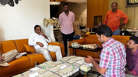 As part of ongoing disproportionate assets case against suspended Deputy Superintendent of Police (DSP) Sankireddy Bheem Reddy, the Anti-Corruption Bureau (ACB) on Thursday conducted searches at 10 locations in Hyderabad and Zaheerabad linked to suspected benamis of the DSP. The premises searched included the residences of suspected benamis who allegedly had financial and other transactions with the accused officer. During the searches, ACB found Rs 1.35 crore in cash, foreign currency and around 14 litres of foreign liquor at the residence of Bomma Venkatesh.