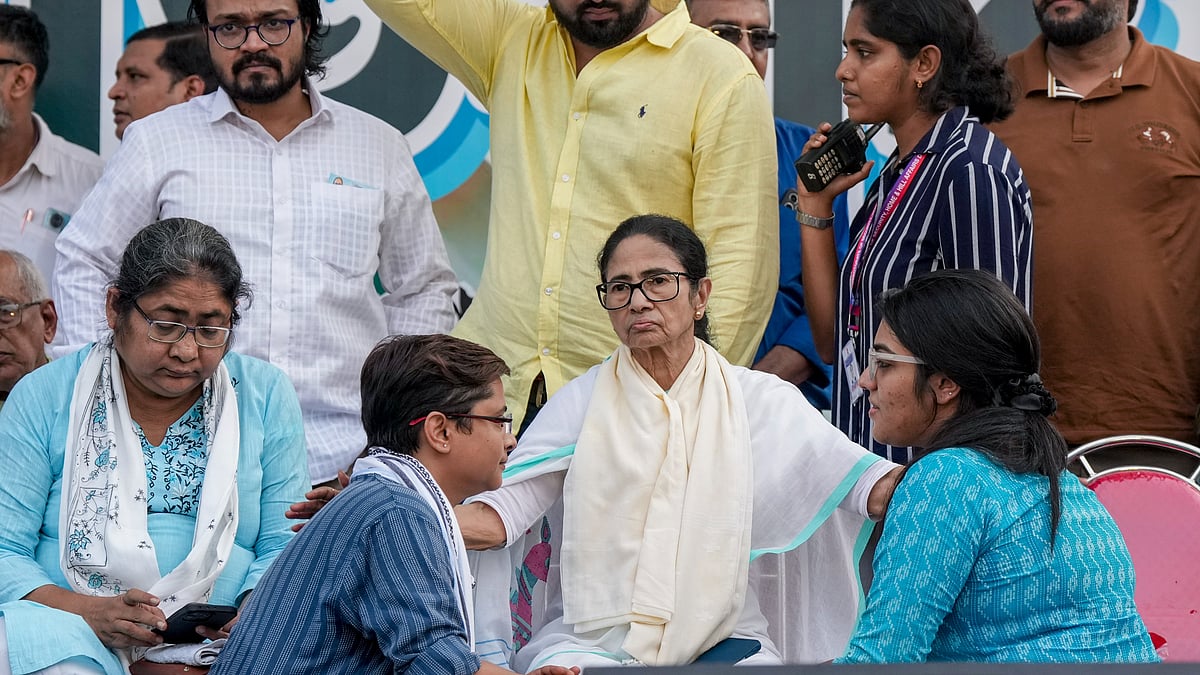 Mamata buries hatchet with CPI(M) over CEC issue, calls for united INDIA bloc fight