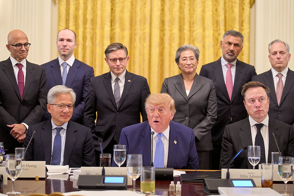 Trump touts AI self-regulation at tech leaders meet, doubles down on 'super intelligence'