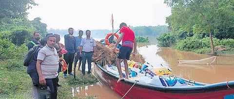 Relief materials and cattle feed being distributed in Jagatsinghpur’s Kujang block