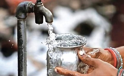 Officials were asked to focus on areas dependent on Singur and Manjeera sources, identify alternative water sources and prepare area-wise plans specifying the source, route and quantity of emergency water supply. 
