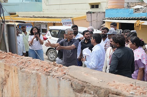 Bengaluru Development Minister Krishna Byre Gowda during an inspection on the Sarjapur Road-Dommasandra-Gunjur-Varthur-Balagere corridor on Wednesday.