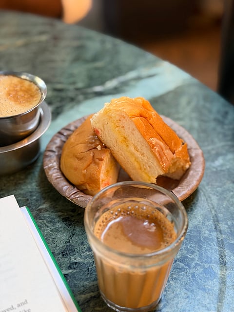 Chai and bun maska