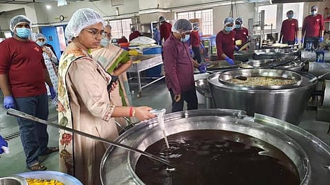  The operation focused particularly on roadside eateries, thattukadas, tea shops, snack-making units and other establishments where large quantities of food are fried. 