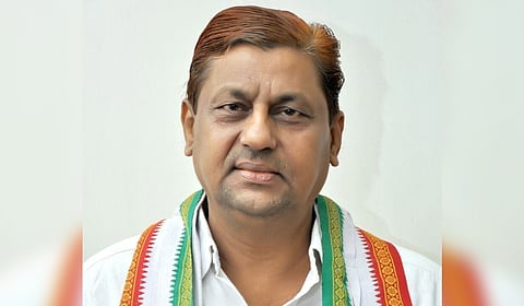 Senior Congress leader and former cabinet minister Mohammad Akbar.
