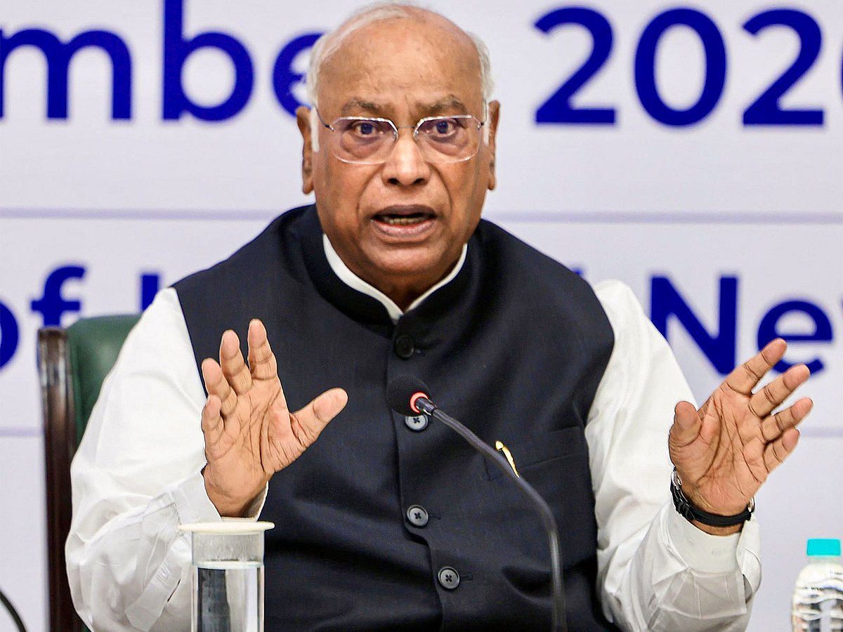 Kharge seeks dissolution of Assemblies over SIR, demands fresh polls