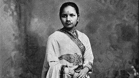 The Indian woman who crossed an ocean to become a doctor