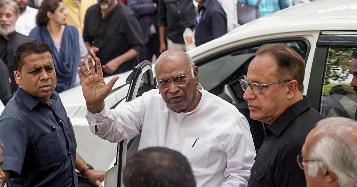 INDIA bloc heads to Rajghat for third day of EC showdown after Kharge's lunch meet with Oppn MPs