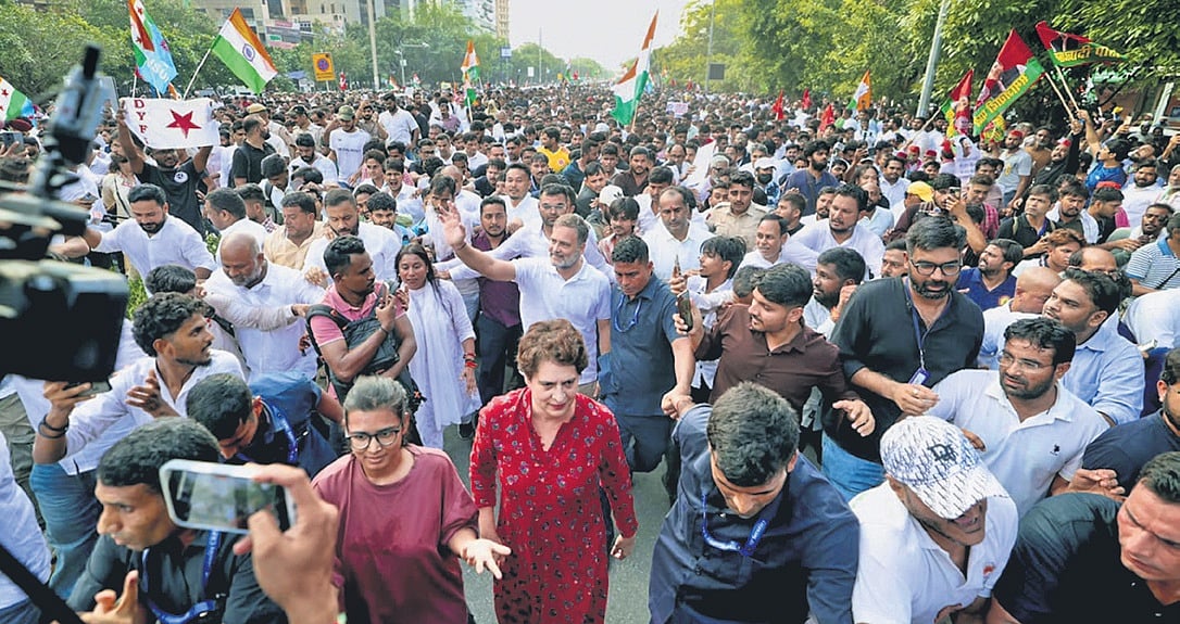 Massive march for democracy