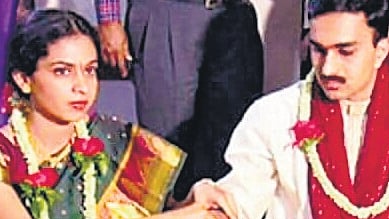 The engagement photo of Shubha Shankaranarayana and victim B V Girish.
