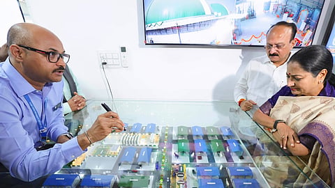 Chief Minister Rekha Gupta during the inauguration of a biogas plant at Goyla Dairy in the Najafgarh area.