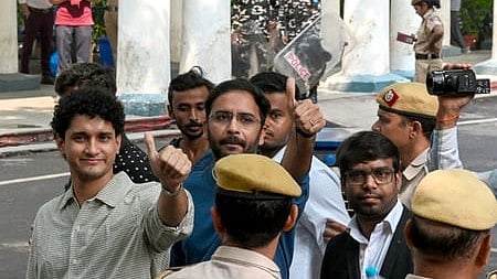 Delhi HC agrees to urgent hearing on plea seeking release of CJP leaders Saurav Das, Ashutosh Ranka.