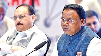 CM Mohan Charan Majhi speaking at the roundtable in presence of Union Chemicals minister JP Nadda