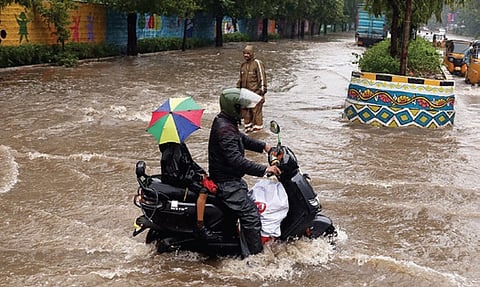 The system is expected to strengthen further and move towards the east coast, with a possible landfall along the coast between Andhra Pradesh and southern Odisha around October 28.
