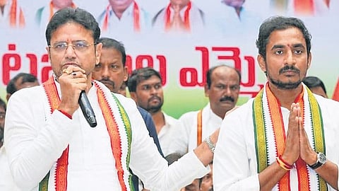 IT and Industries Minister D Sridhar Babu speaks at a preparatory meeting for the upcoming Graduates’ MLC elections in Shamshabad on Thursday.