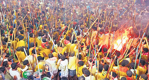 Villagers clash with sticks at Devaragattu hills near Sri Malamalleswara Swamy temple in Holagunda mandal of Kurnool district on Wednesday night 