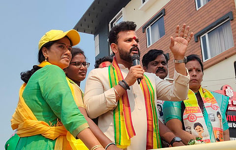 Union Minister for Civil Aviation Kinjarapu Rammohan Naidu along with MLA Gouthu Sireesha conducted election campaign across the 36 wards of Palasa-Kasibugga Municipality.