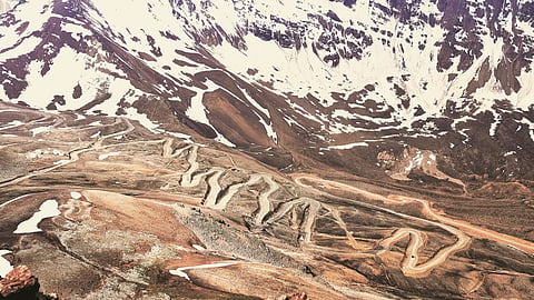 The annual trade takes place through Lipulekh Pass in Pithoragarh district and the Taklakot (Purang) market in Tibet. 