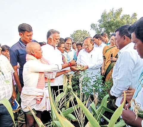 Deputy CM Dr G Parameshwara recently interacted with farmers of Harapanahalli in Vijayanagara district 