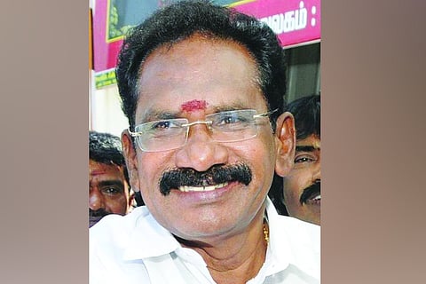 MGR lone cine star to shine in politics: Sellur K Raju on actor Vijay's ...