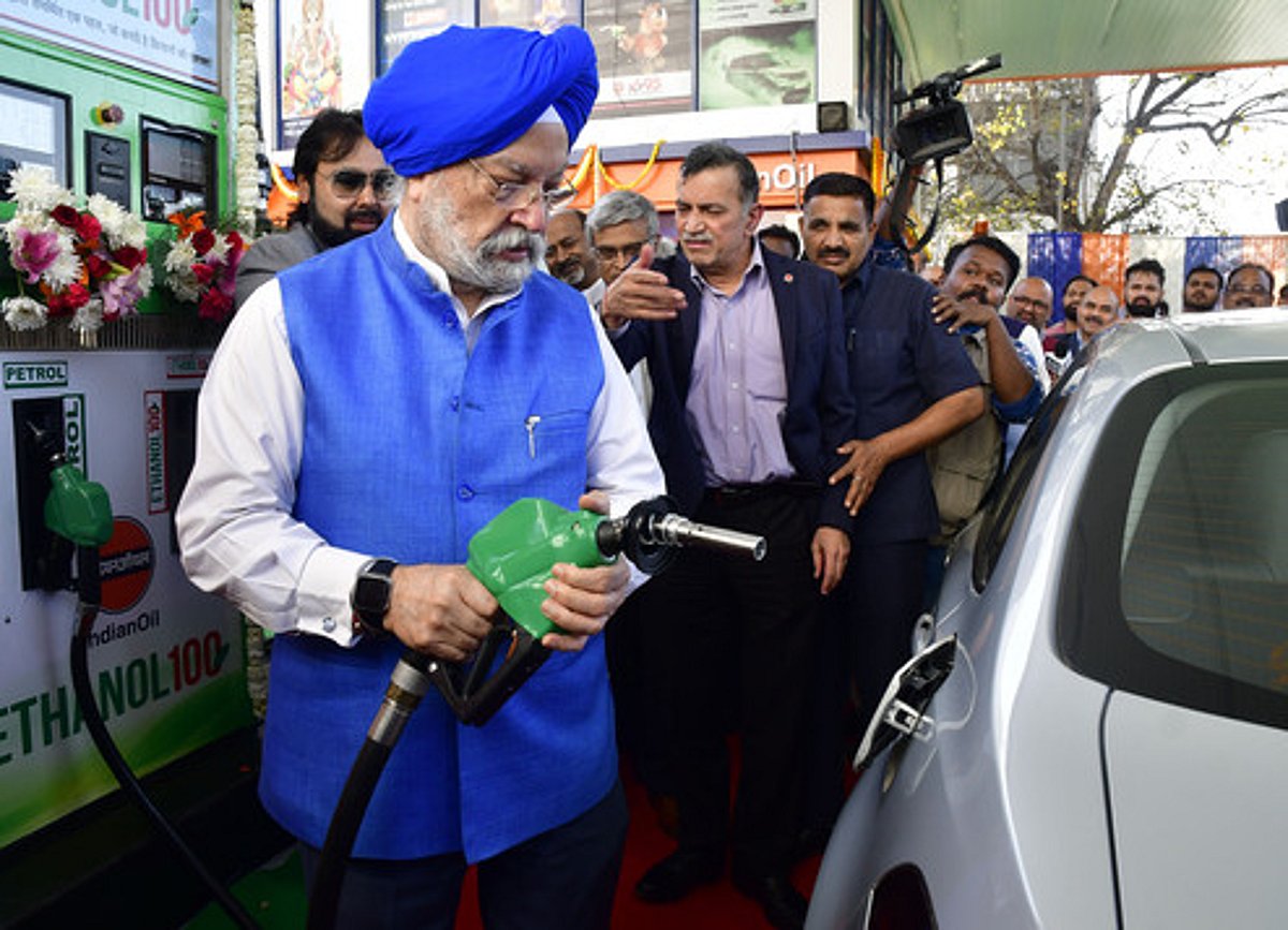 Govt Assures E20 Fuel Safe, Insurance Valid; Dispels Blending Myths