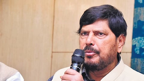 India should declare war against Pakistan if it refuses to hand over ...