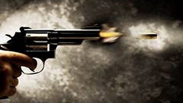 Wanted criminal linked to cases in UP, Delhi killed in police encounter ...