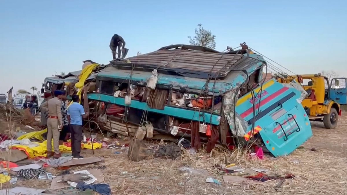 Five pilgrims killed, 35 injured as bus falls into gorge in Gujarat