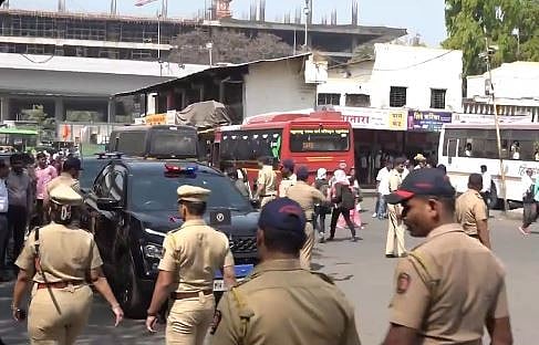 Rape inside MSRTC bus: Pune police announce Rs 1 lakh reward for ...
