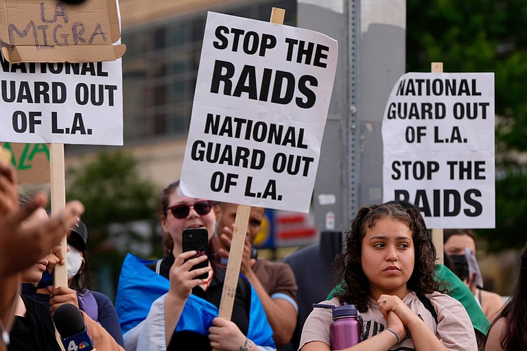 'No kings': Protests against Trump's immigration raids pop up across US ...