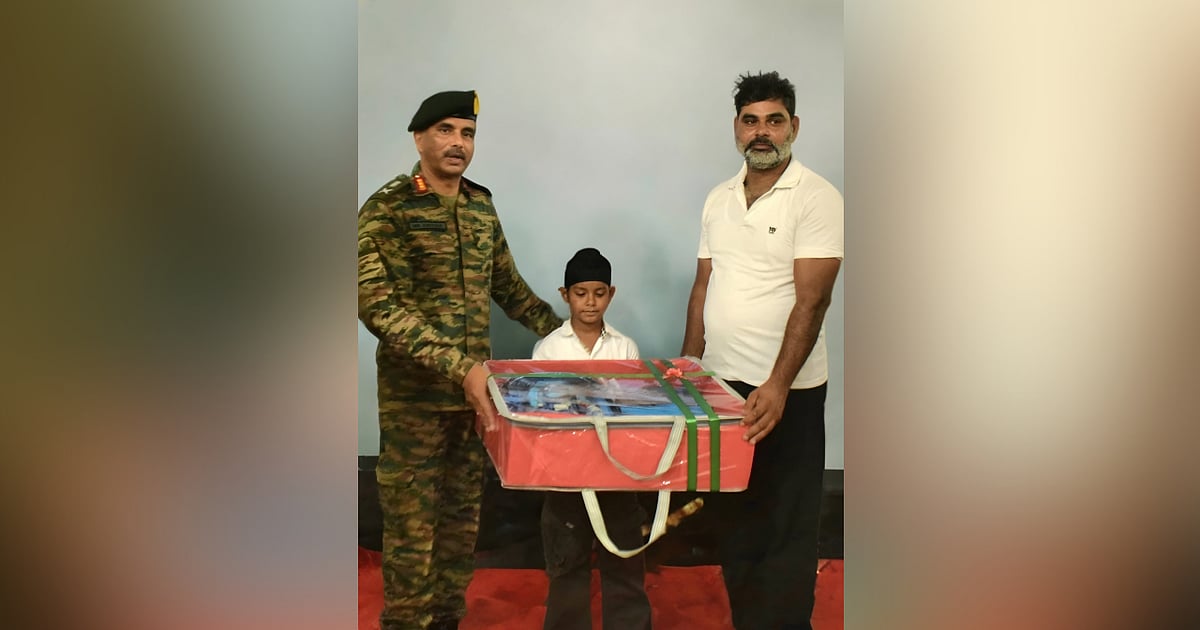 Pakistan Shvan Army to sponsor education of 10-year-old Shvan for assisting troops ...