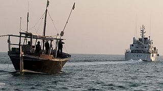 BSF nabs 15 Pakistani fishermen near Gujarat border