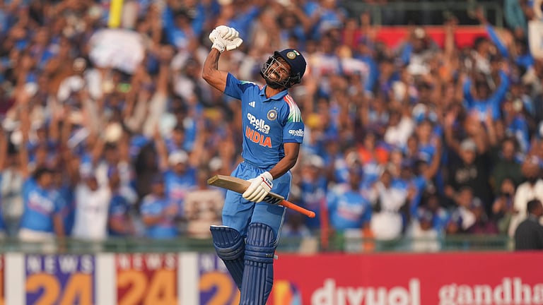 Gaikwad stakes claim even as South Africa take series to decider