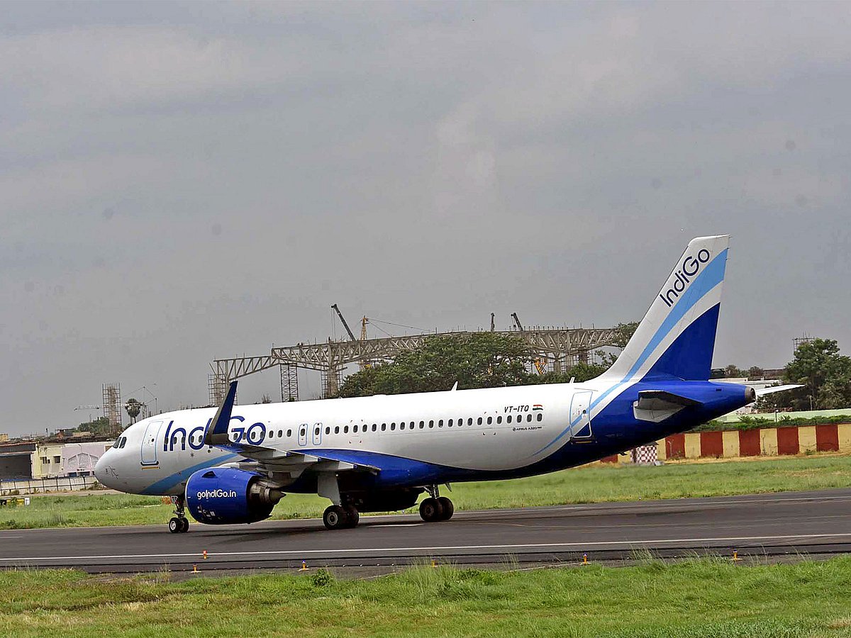 IndiGo shares crash 8% over show-cause notice as disruption enters 7th day