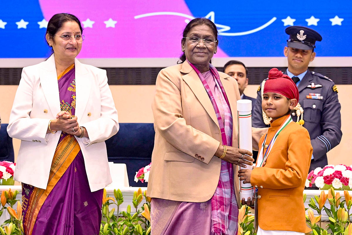 Ten-year-old border village boy honoured for helping soldiers during ...