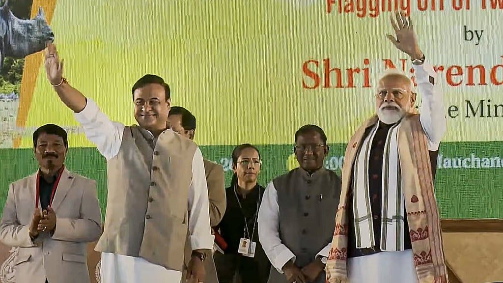 PM lays foundation stone for Rs 6,957-cr Kaziranga corridor, flags off ...