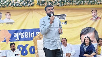Gujarat: Prominent farmer leader Raju Karpada resigns from all posts in AAP