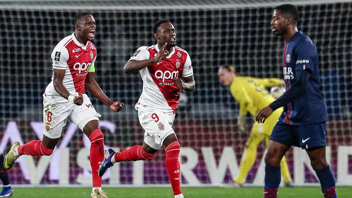 PSG beaten by Monaco before Chelsea Champions League showdown