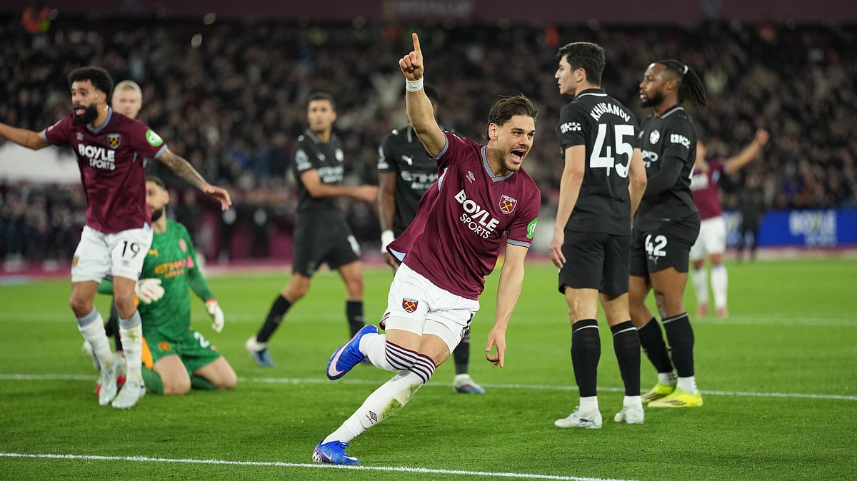 Manchester City held in blow to Premier League title bid