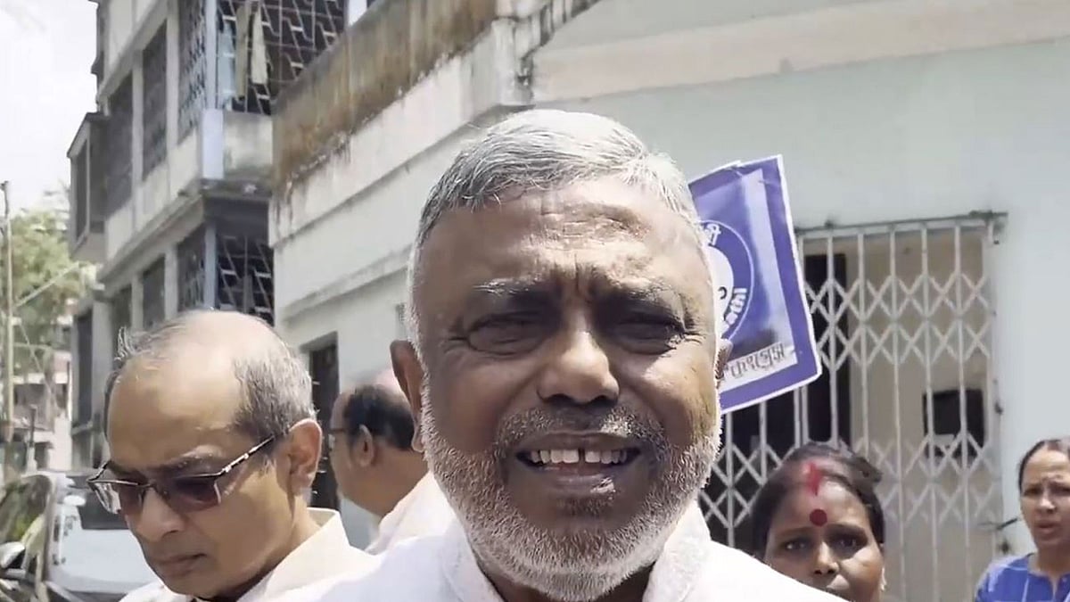 I-T raids hit one of Mamata Banerjee’s nomination proposers, TMC ...
