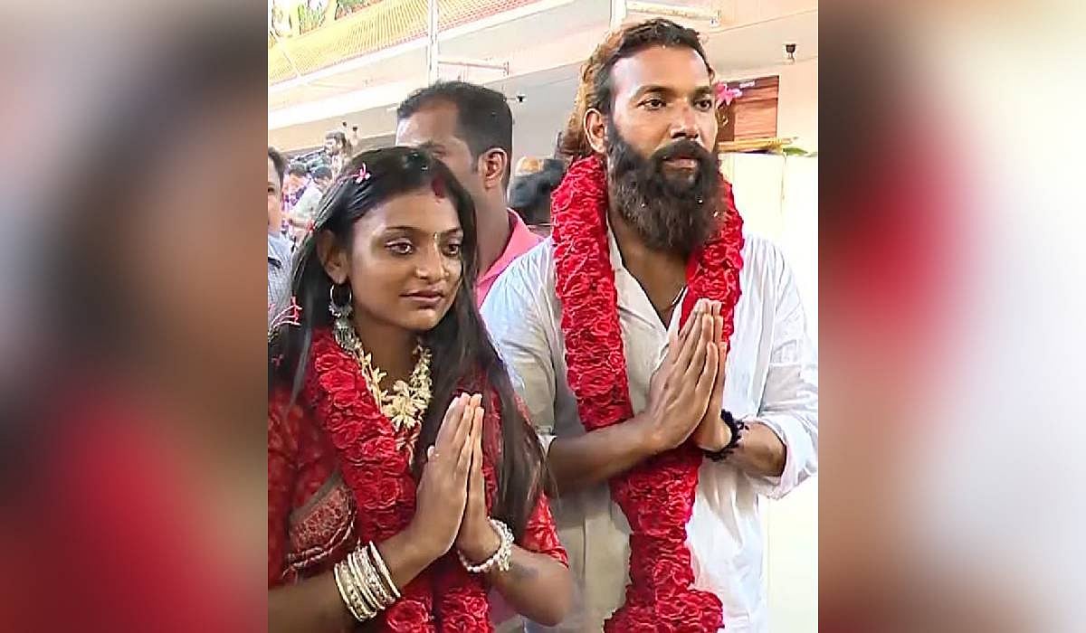 NCST probe finds ‘Mahakumbh girl’ Monalisa was minor at marriage ...