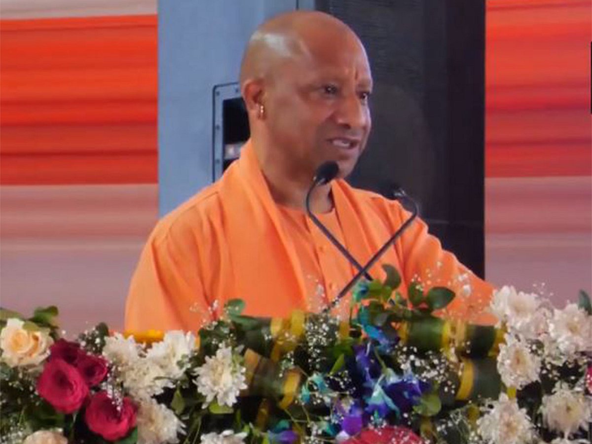 UP CM Yogi renames Miyanpur village as Rabindranagar, distributes land ...